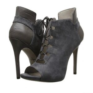 Pour La Victoire Vione grey suede lace up cage embossed heels size 6